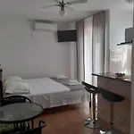 Begonia Apartamento Starigrad Paklenica