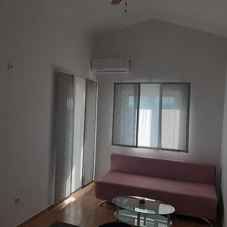 Apartment Begonia Starigrad Paklenica