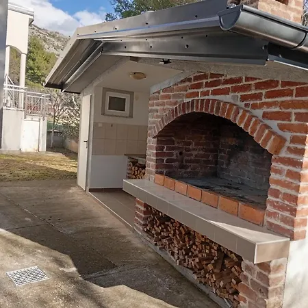 Begonia Starigrad Paklenica