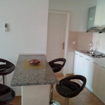 Apartment Begonia Starigrad Paklenica