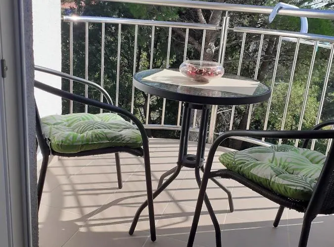 Begonia Apartment Starigrad Paklenica