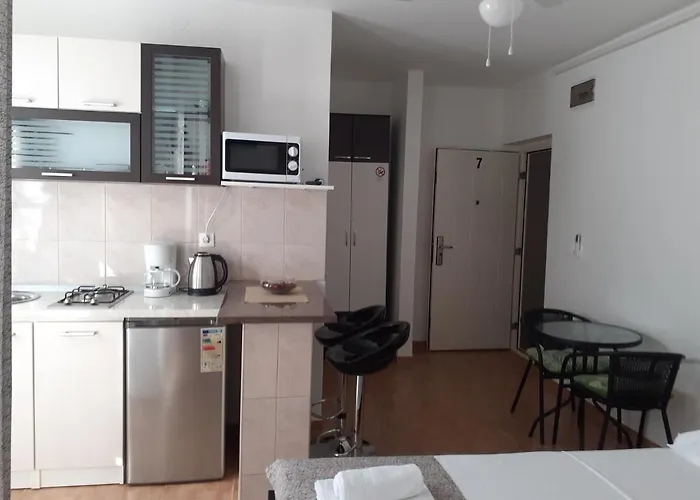 Begonia Apartment Starigrad Paklenica