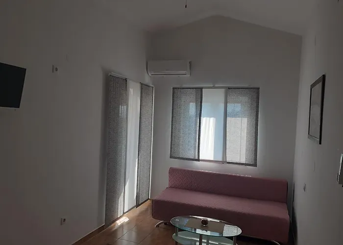 Apartment Begonia Starigrad Paklenica