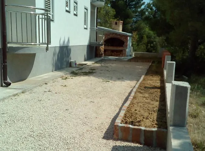 Begonia Starigrad Paklenica